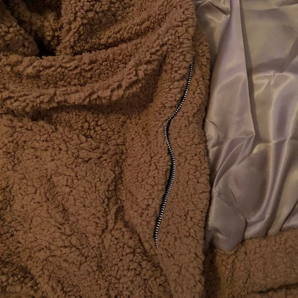 LAST 1 ll Fuzzy Teddy Bear Jacket - Picture 8 of 8